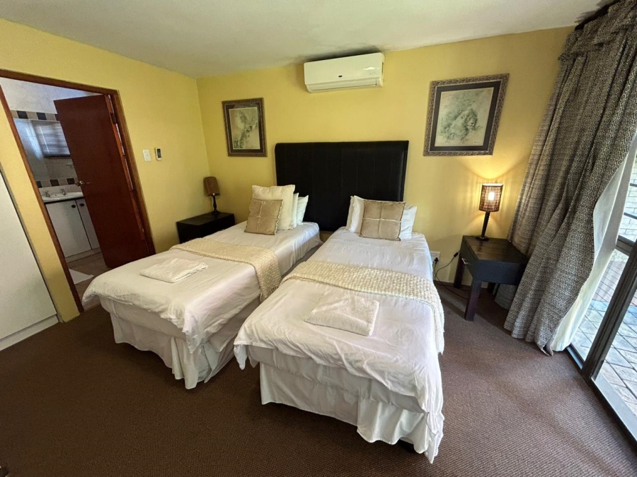 9 Bedroom Property for Sale in Nahoon Eastern Cape